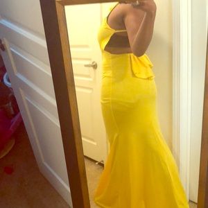 Strut Your Stuff Yellow Gown.